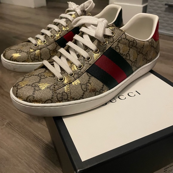 Size 8 gucci shoes - Picture 5 of 5